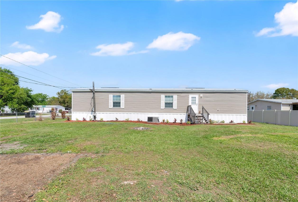 5732 Windsong Ln., Lakeland, FL 33811