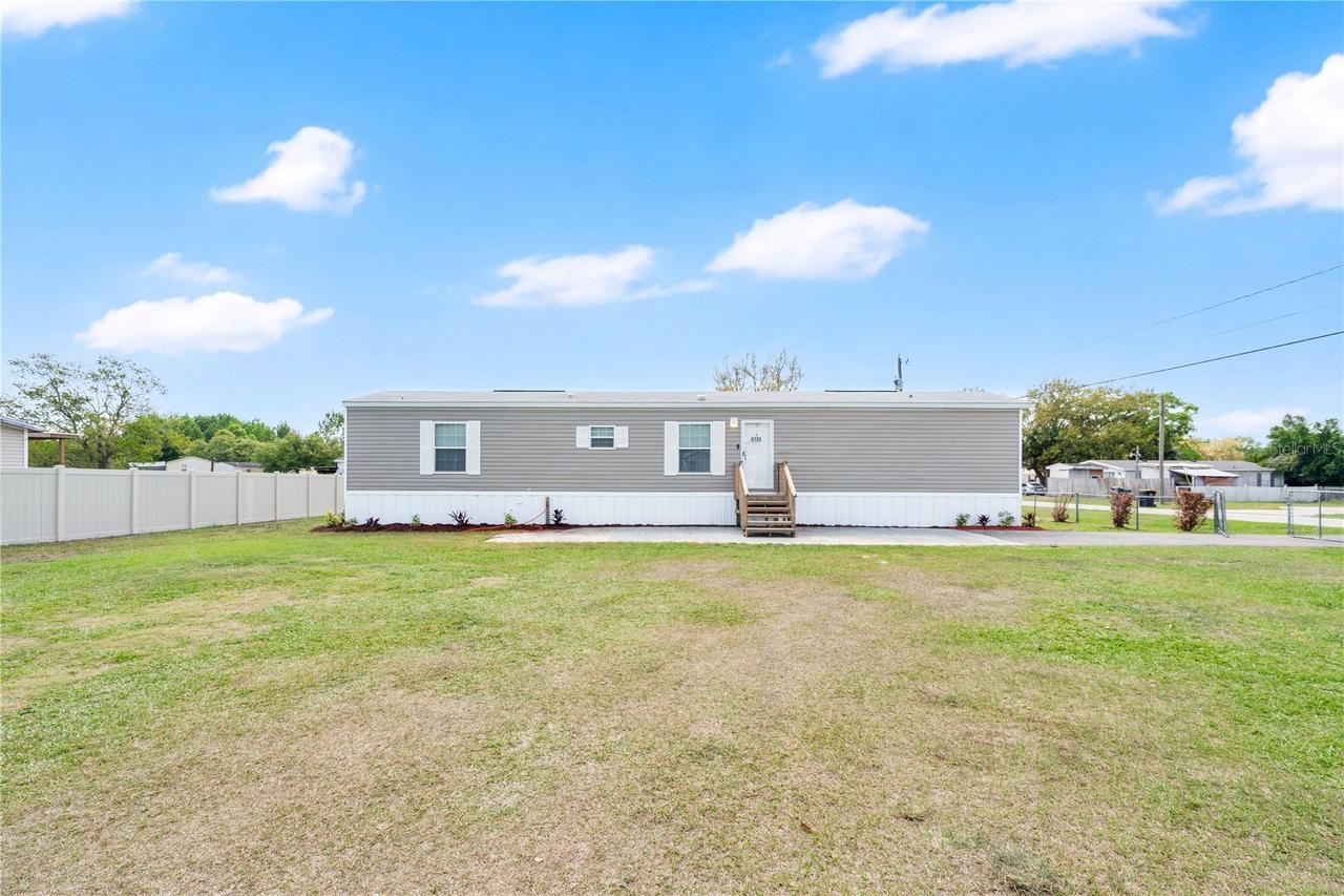 5732 Windsong Ln., Lakeland, FL 33811