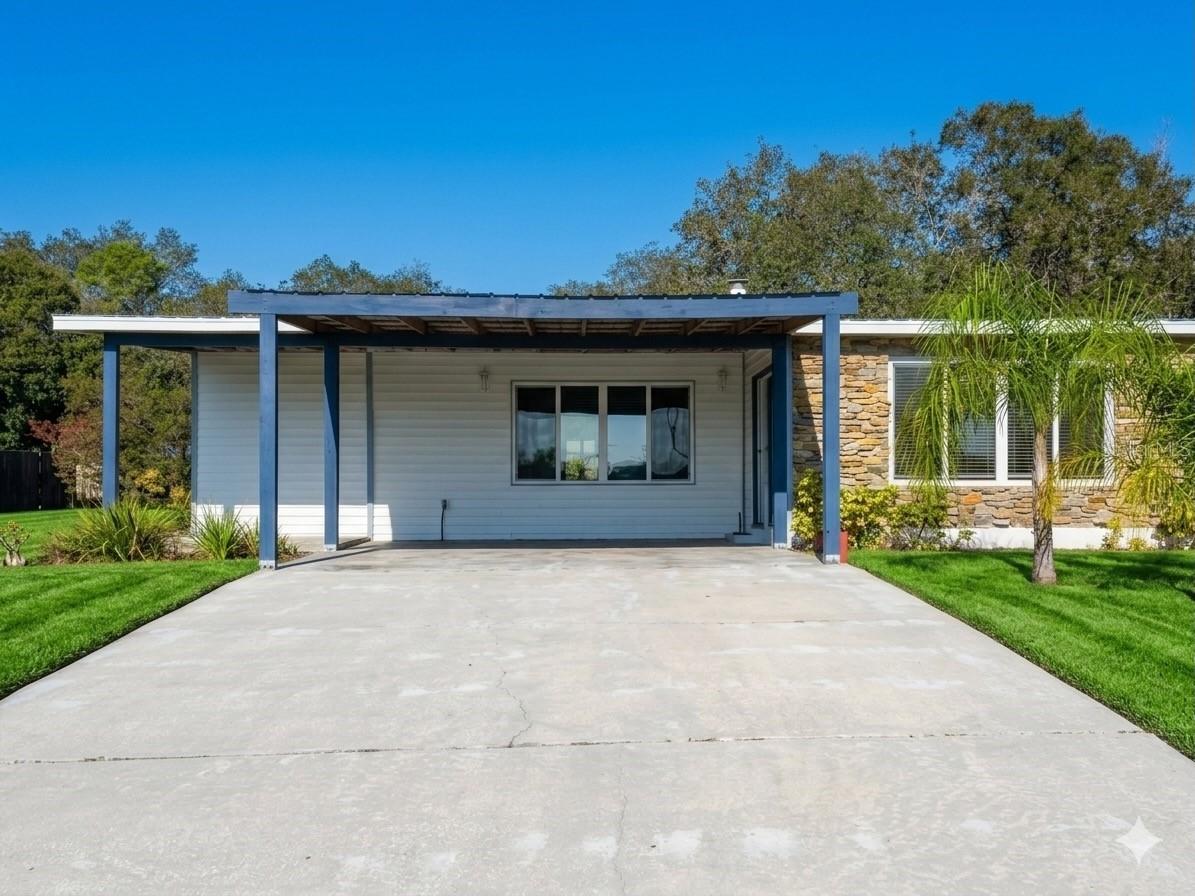 6423 Old Oak Ave., Sebring, FL 33876