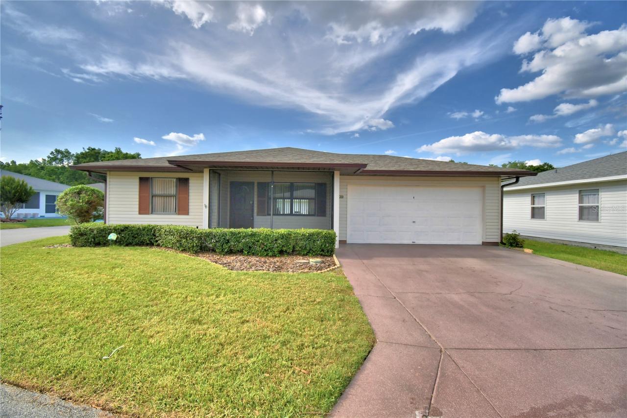 4828 Squire Hollow Dr., Lakeland, FL 33811