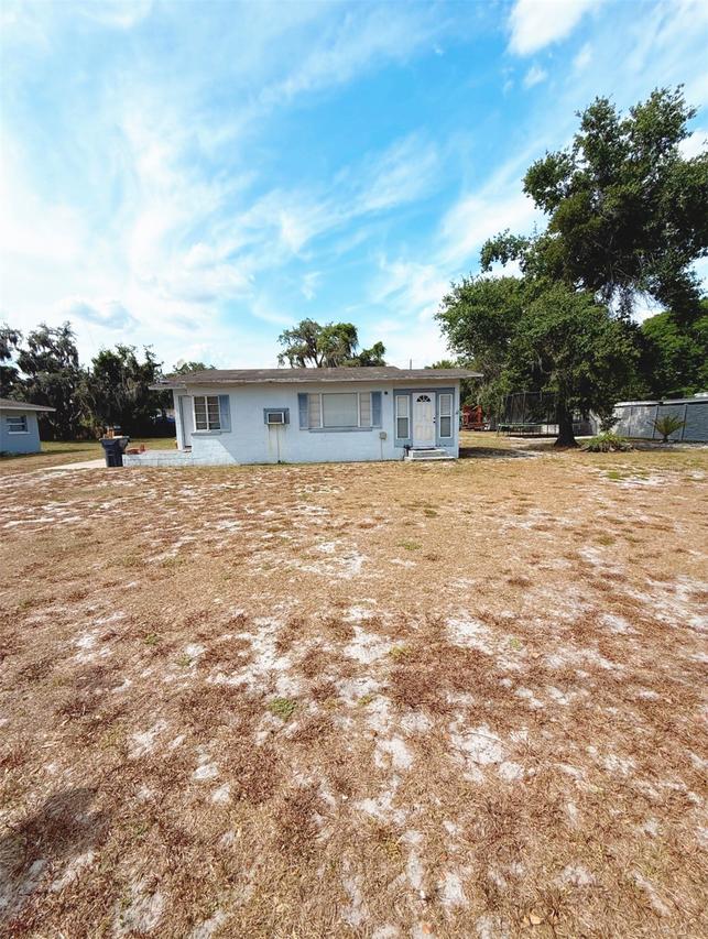 2412 Burns St., Lakeland, FL 33801