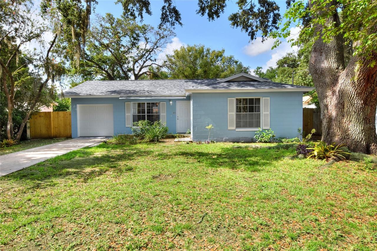 205 Lentz Rd., Brandon, FL 33510