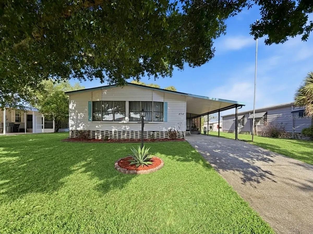 454 Village Cir., Winter Haven, FL 33880