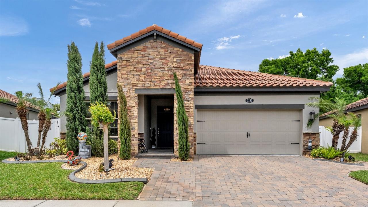 2253 Bella Luna Cir., Lakeland, FL 33810
