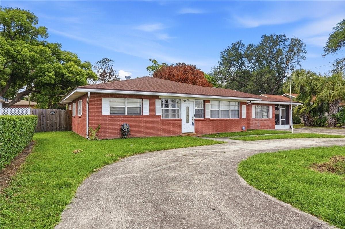 1206 W Lake Parker Dr., Lakeland, FL 33805