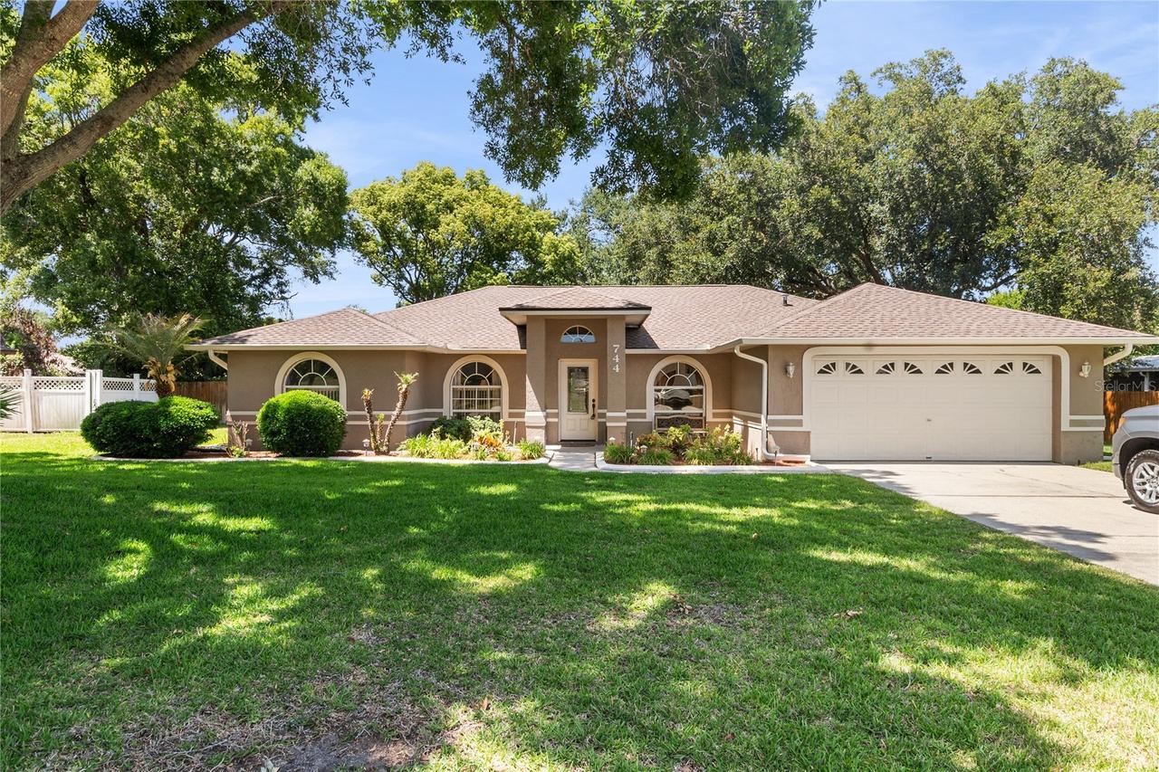 744 Cedar Knoll Dr., Lakeland, FL 33809