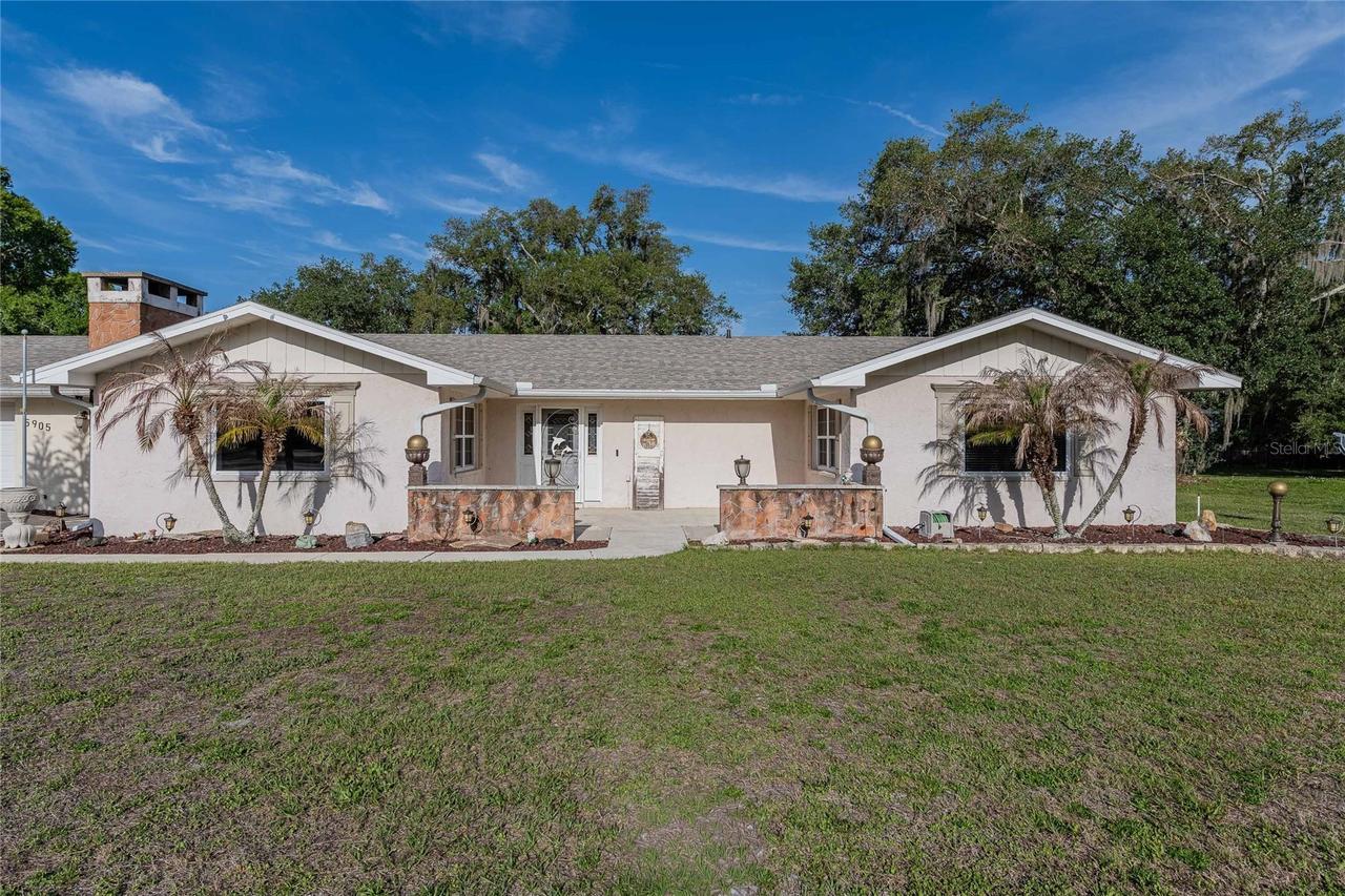 5905 Whispering Pines Rd., Lakeland, FL 33811