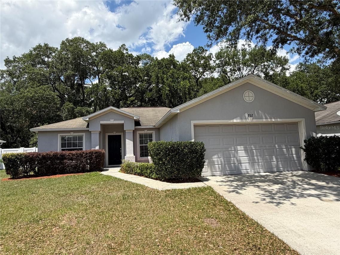 762 Barrister Dr., Auburndale, FL 33823