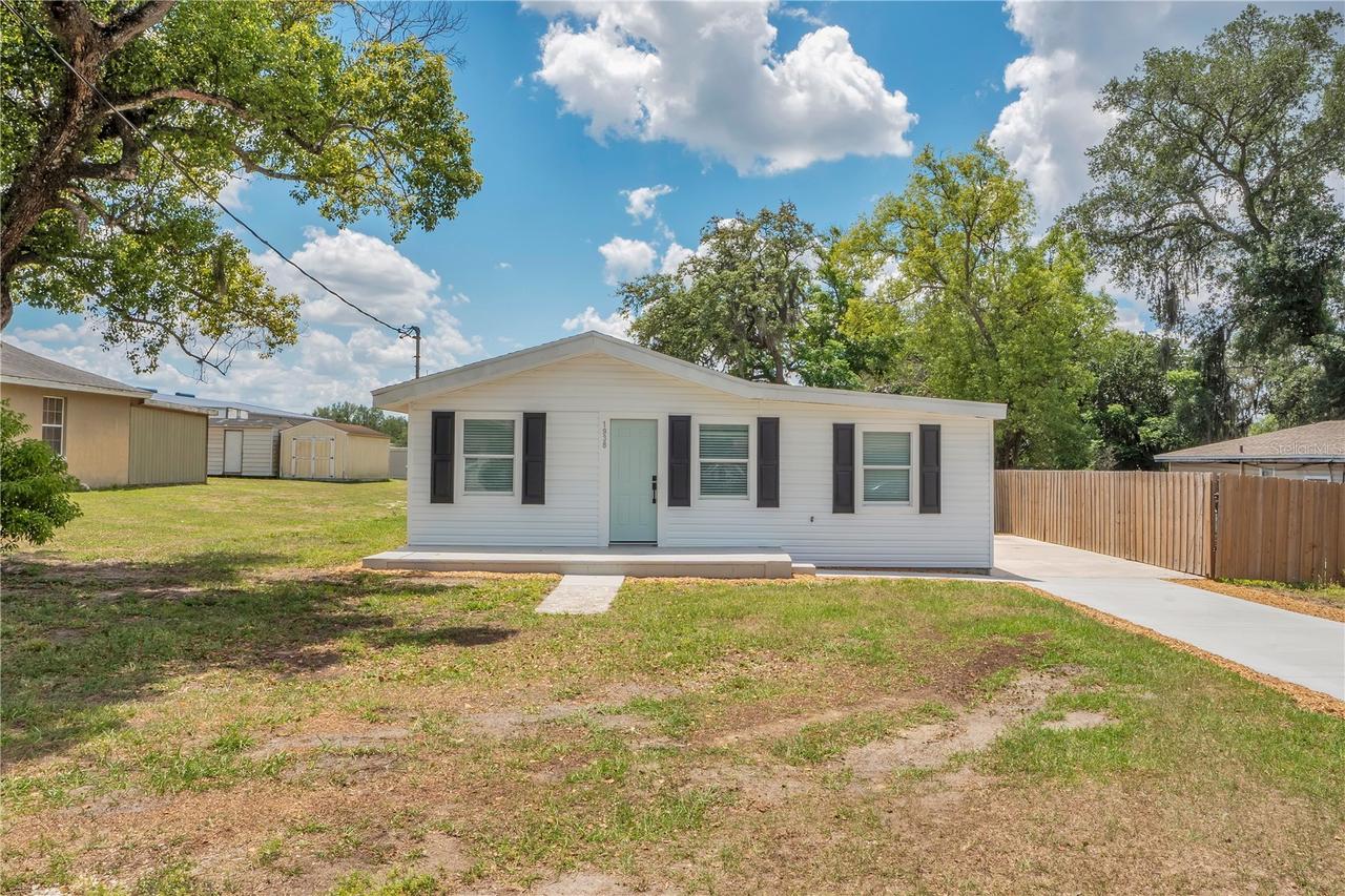 1938 Lavon St., Lakeland, FL 33805
