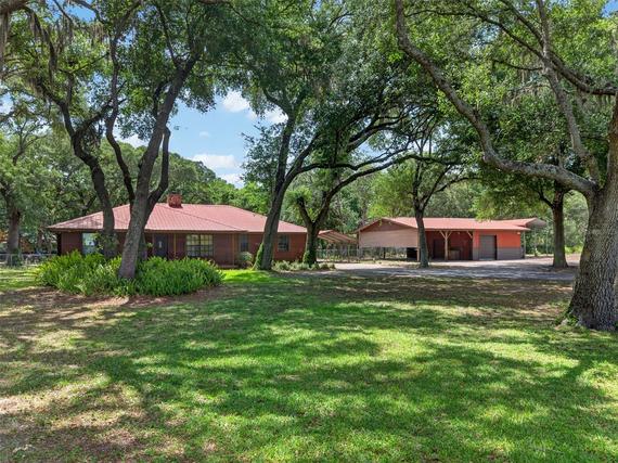 New Homes with In-ground Swimming Pools in Lake Wales: April 26th to May 2nd