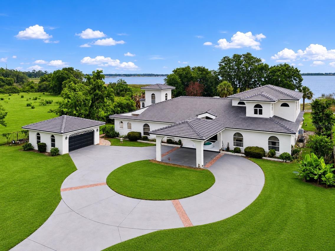 1280 W Lake Hamilton Dr., Winter Haven, FL 33881