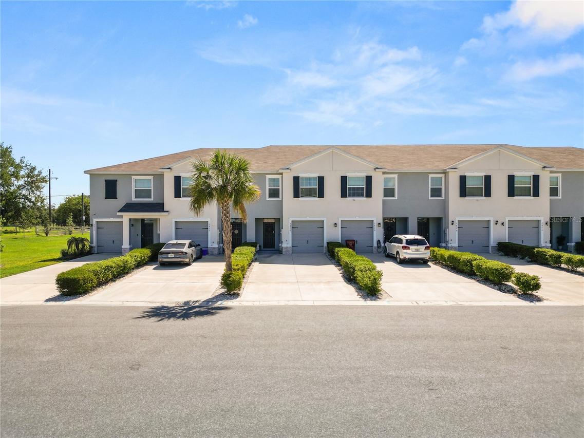 3830 Sunflower Field Pl., Plant City, FL 33565