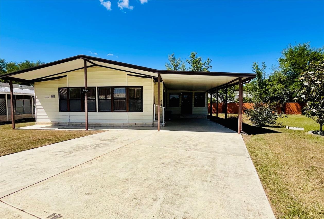 35935 Tanda Cir., Zephyrhills, FL 33541