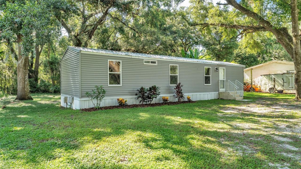 5242 Shadyglen Dr., Lakeland, FL 33810
