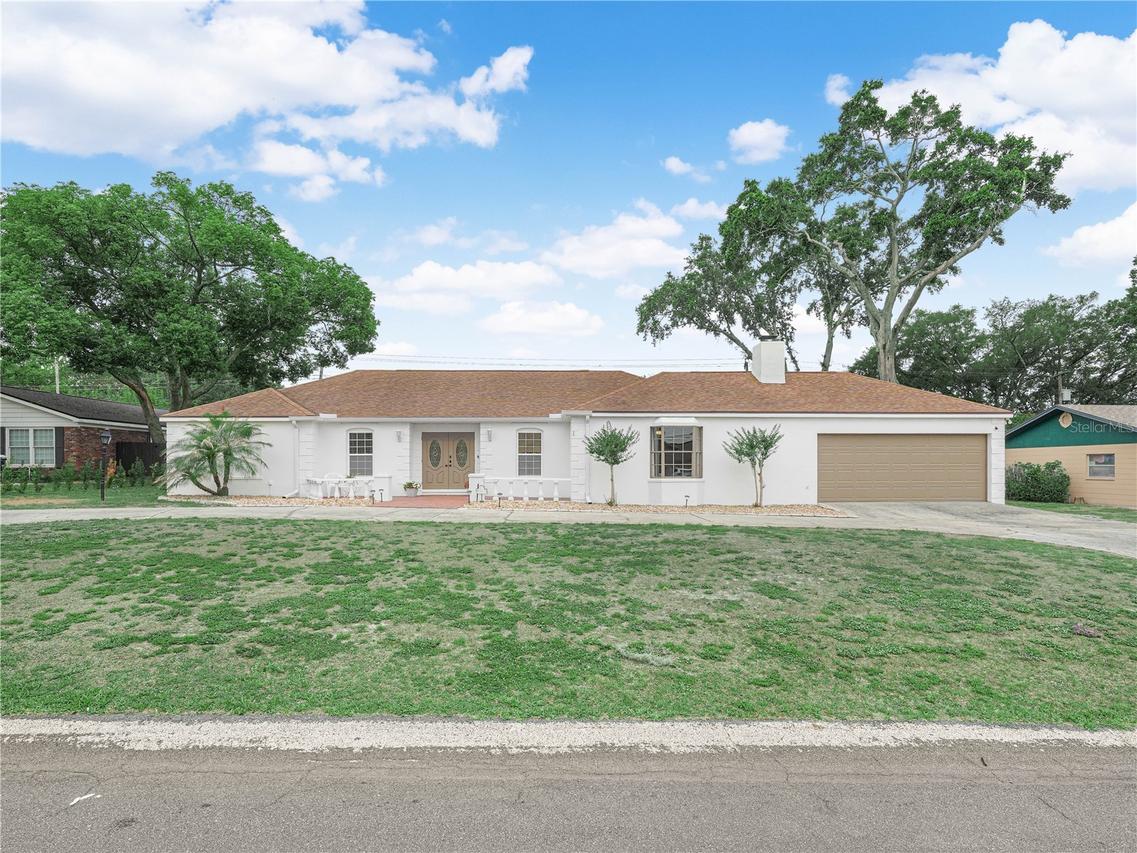4615 Kings Point Ct., Lakeland, FL 33813