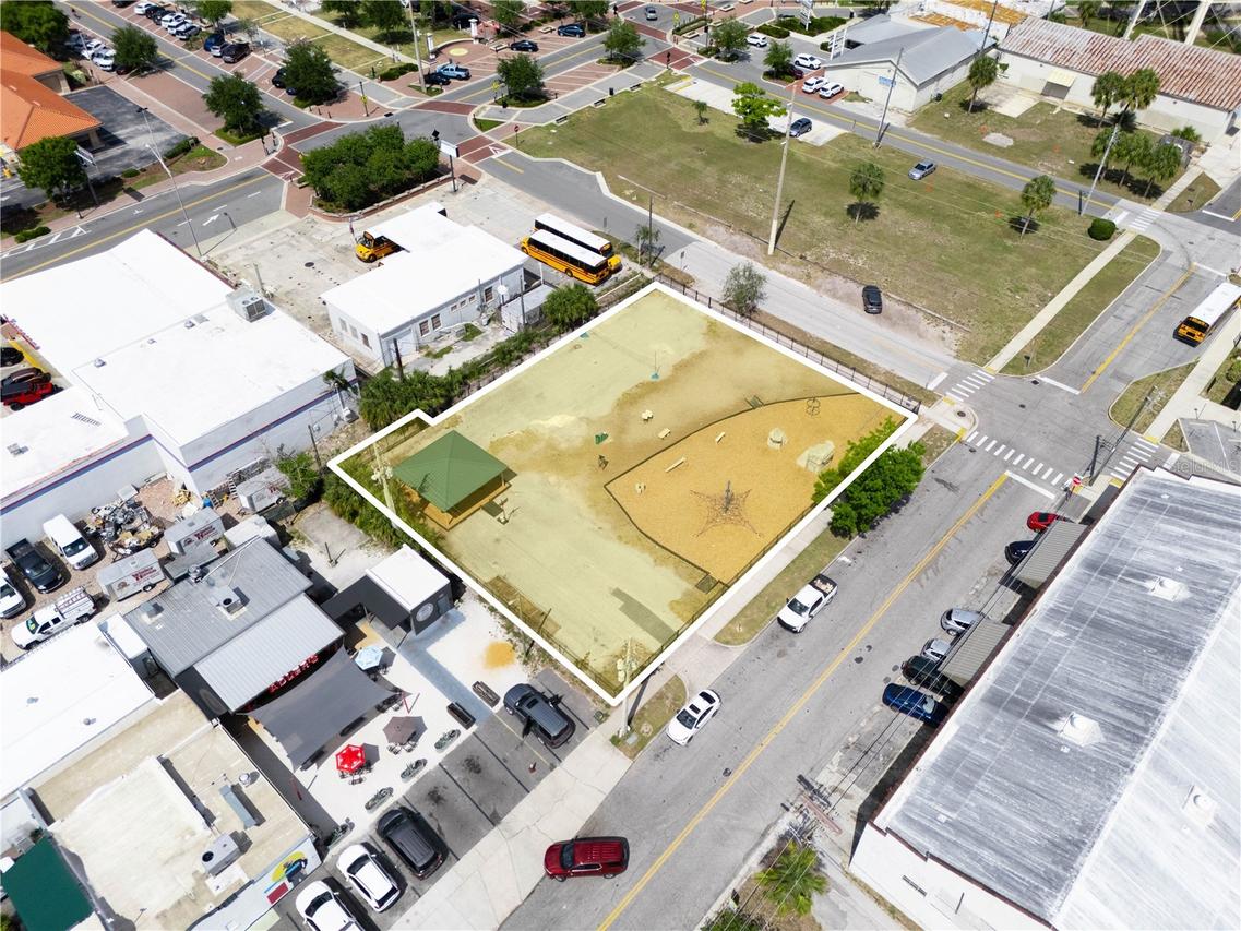 165 5th St., Winter Haven, FL 33880