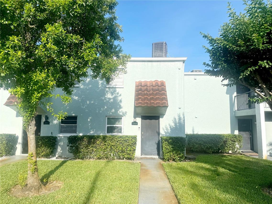 2864 Somerset Park Dr., Tampa, FL 33613