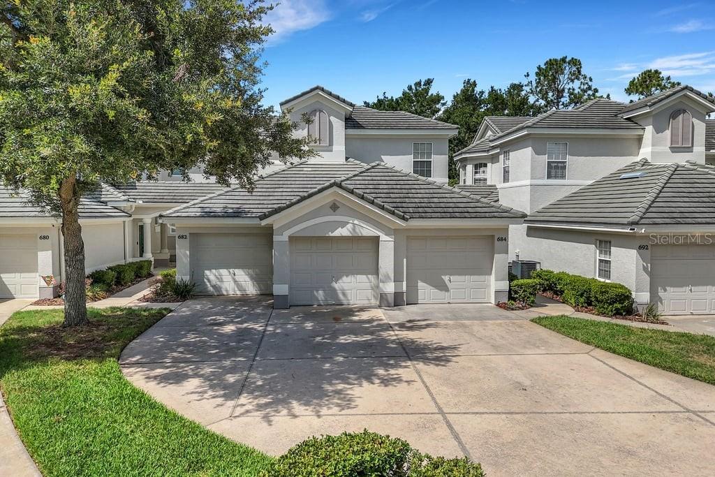 684 Grasslands Village Cir., Lakeland, FL 33803