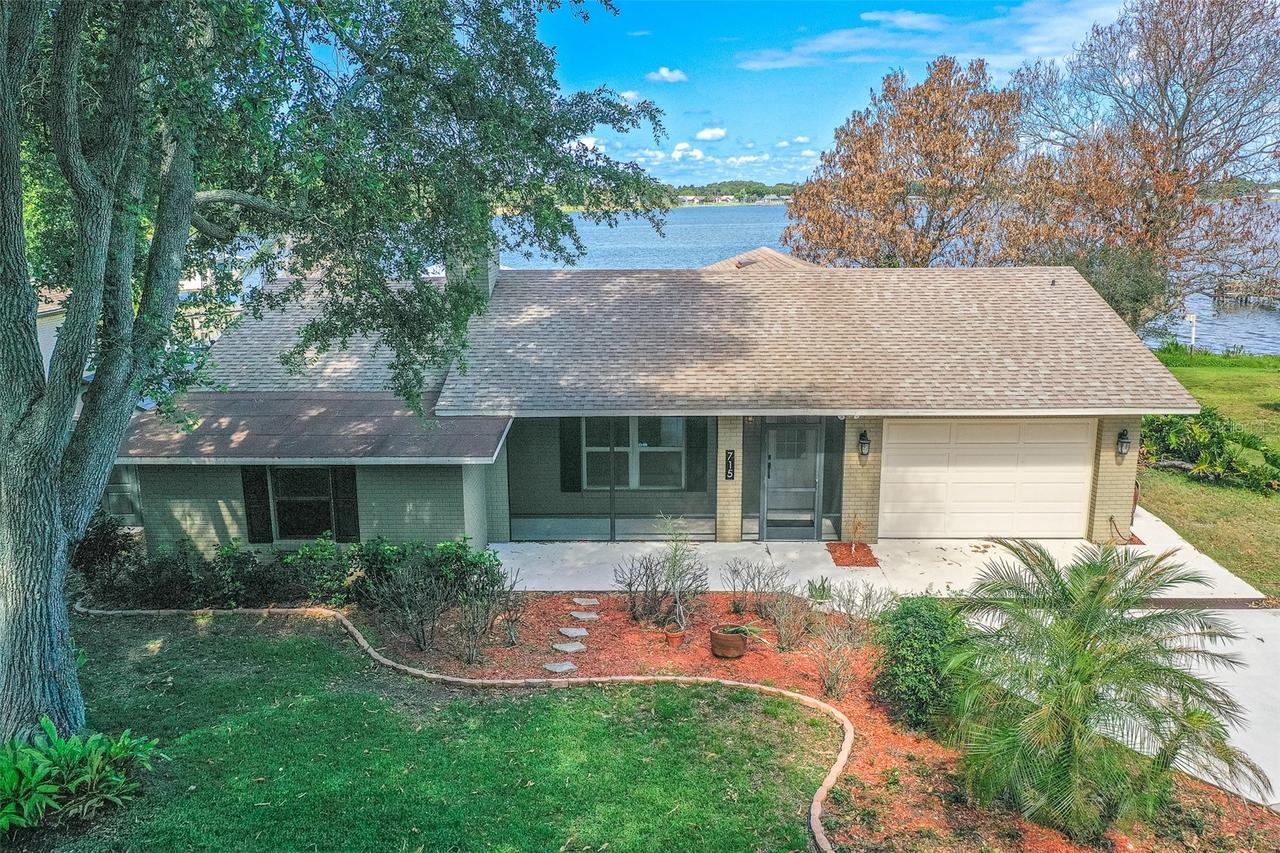 715 S Lakeside Ter., Eagle Lake, FL 33839