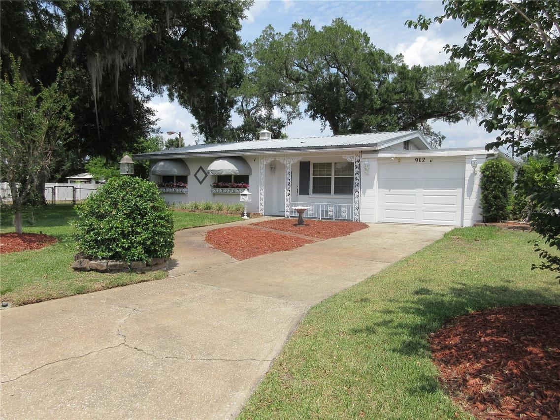 902 N Crystal Ter., Plant City, FL 33563