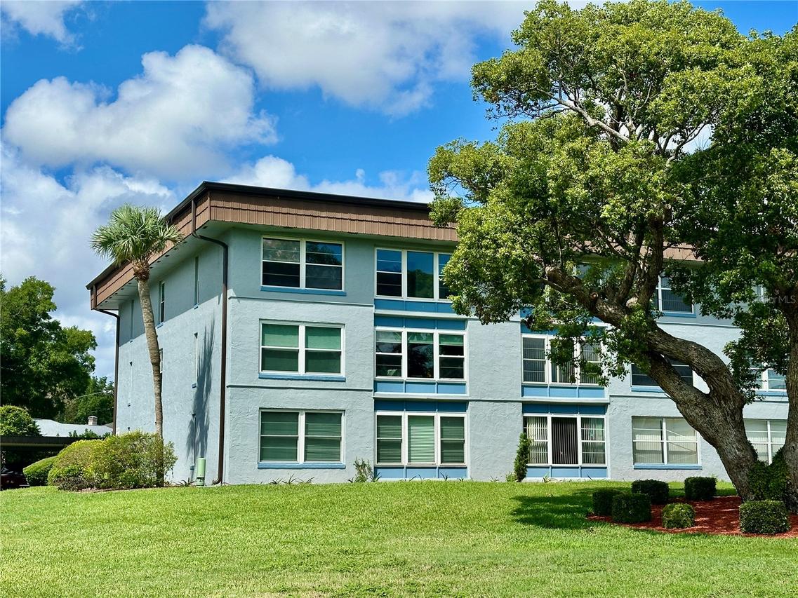 333 Lake Howard Dr. #304B, Winter Haven, FL 33880