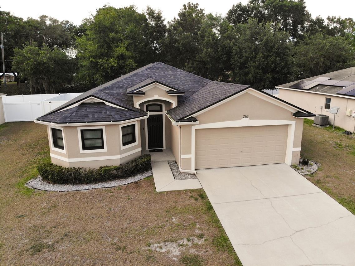 786 Barrister Dr., Auburndale, FL 33823
