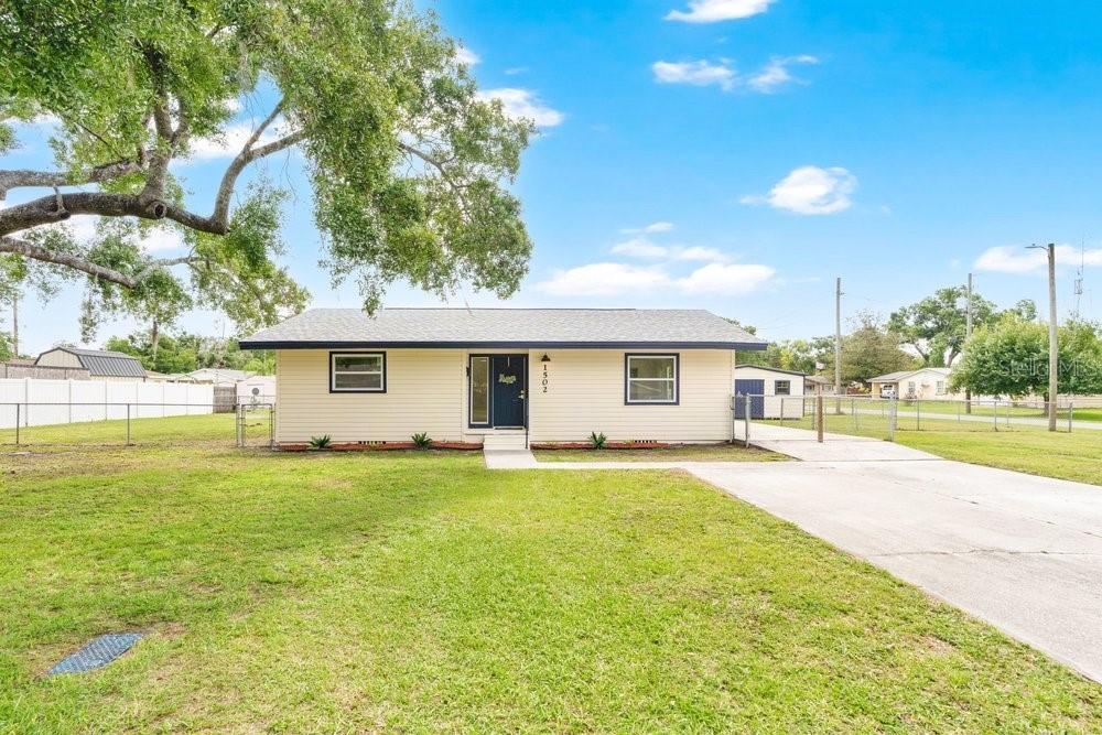 1502 N Bracewell Dr., Plant City, FL 33563