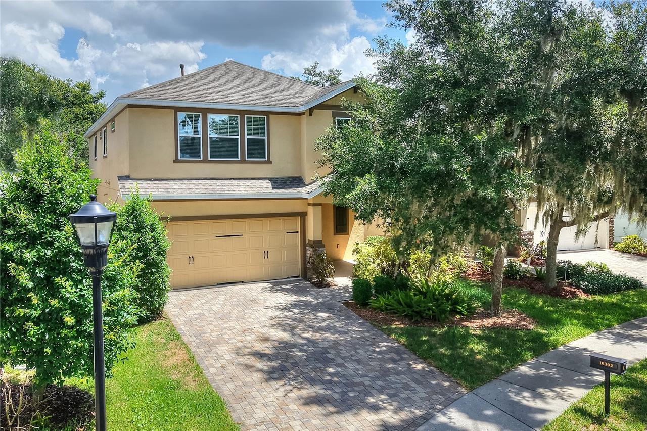 16302 Bayberry View Dr., Lithia, FL 33547