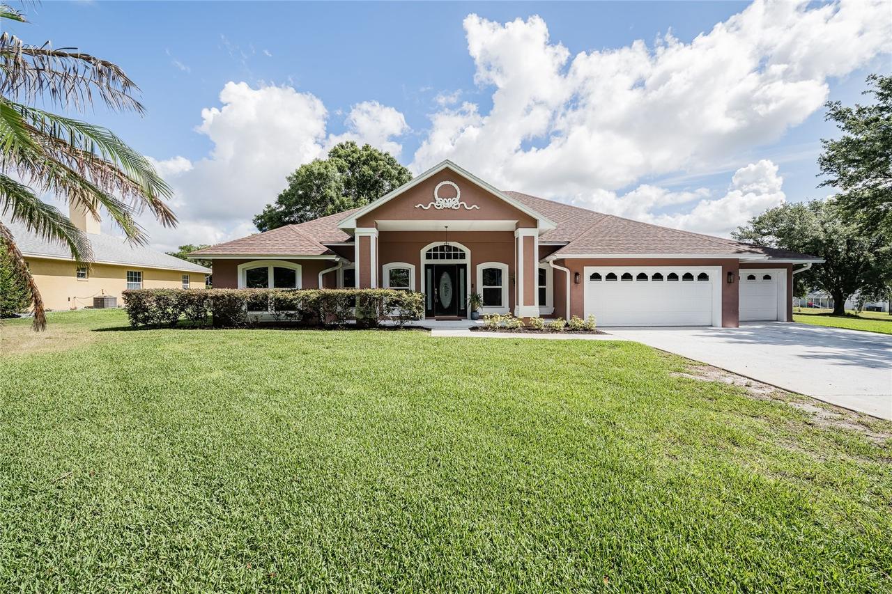 214 Amberly Way, Auburndale, FL 33823
