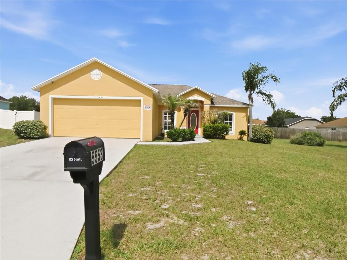 5553 Moon Valley Dr., Lakeland, FL 33812