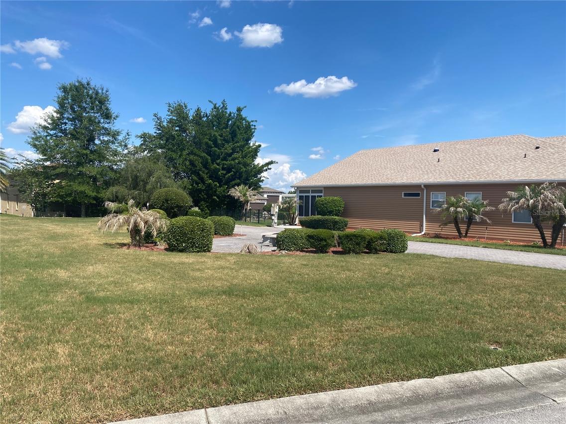 357 Travelers Dr., Polk City, FL 33868