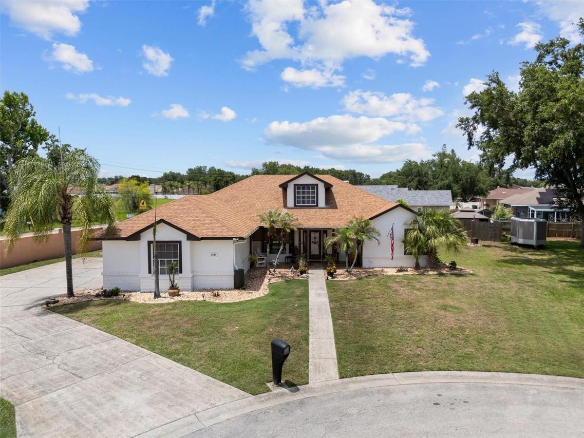2881 Chatsworth Ln., Lakeland, FL 33812
