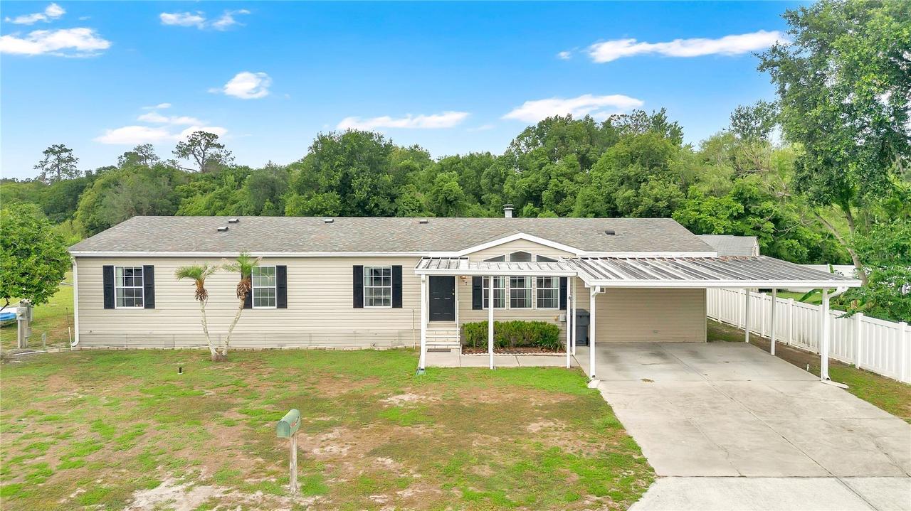 467 Lindsey Dr., Lakeland, FL 33809