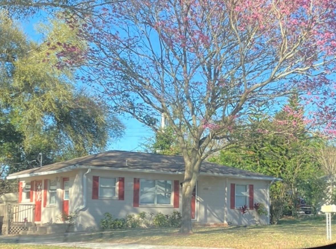 4320 Hedge Dr., Lakeland, FL 33812