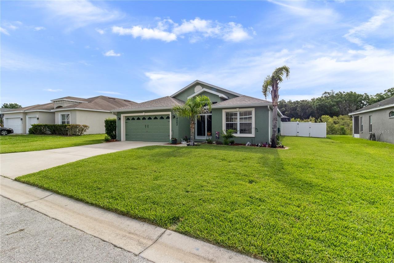 4562 Fairway Oaks Dr., Mulberry, FL 33860