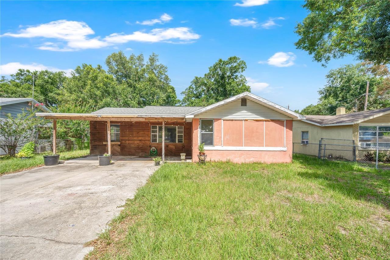 124 Center St., Winter Haven, FL 33880