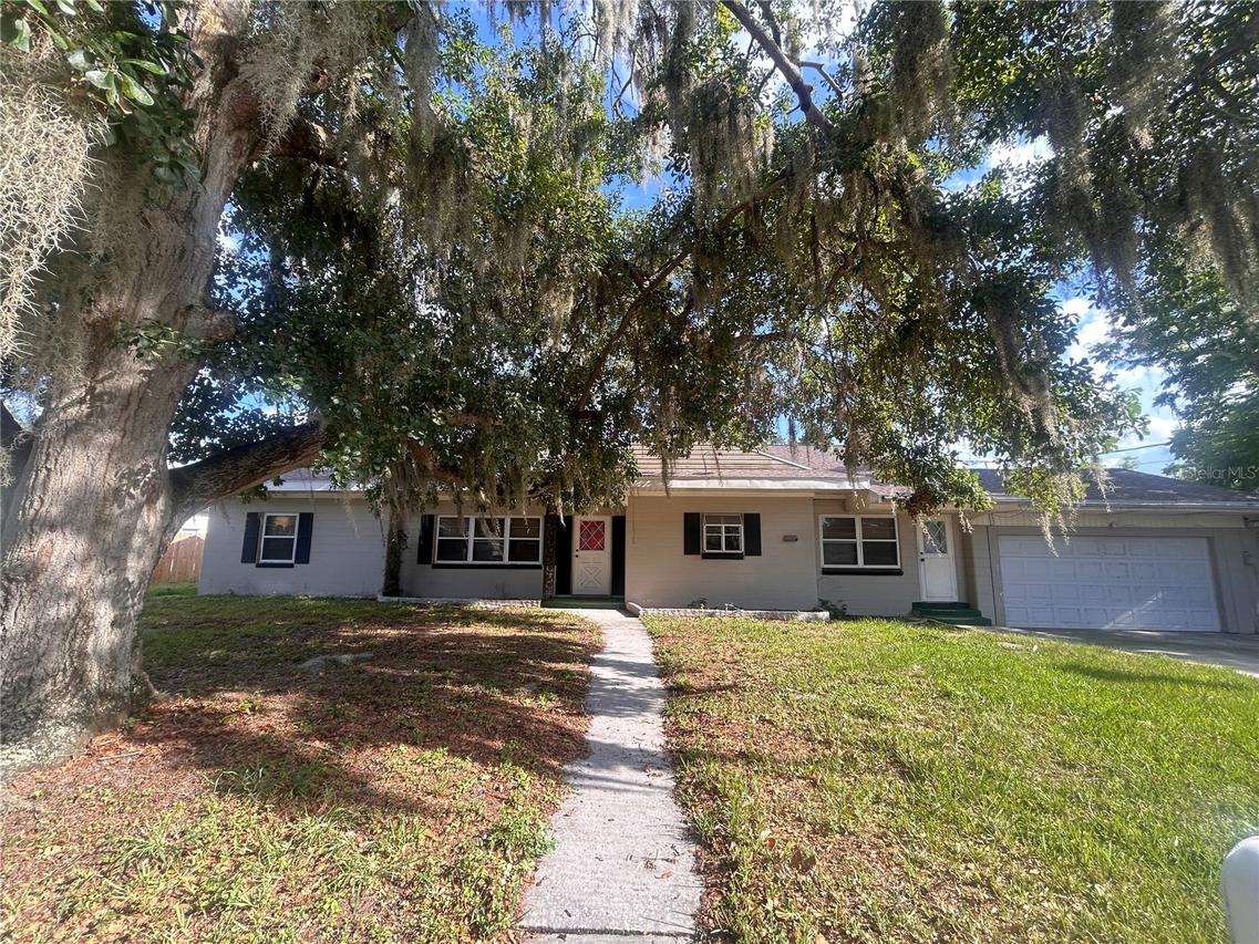 2009 Poe St., Lakeland, FL 33801