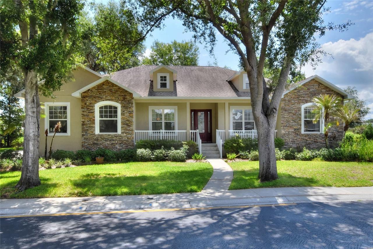 5704 Lake Victoria Dr., Lakeland, FL 33813