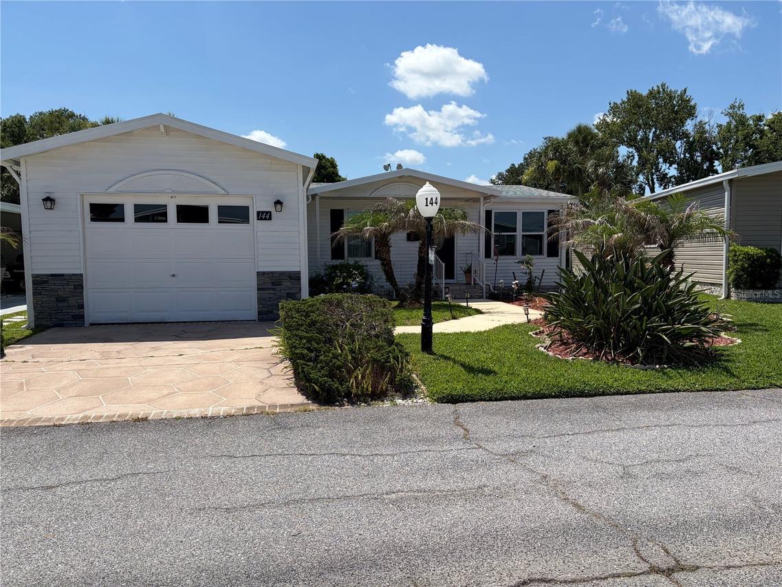 144 Victoria Dr., Haines City, FL 33844