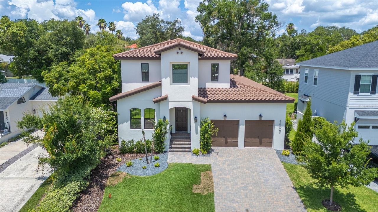 2403 Derbyshire Ave., Lakeland, FL 33803