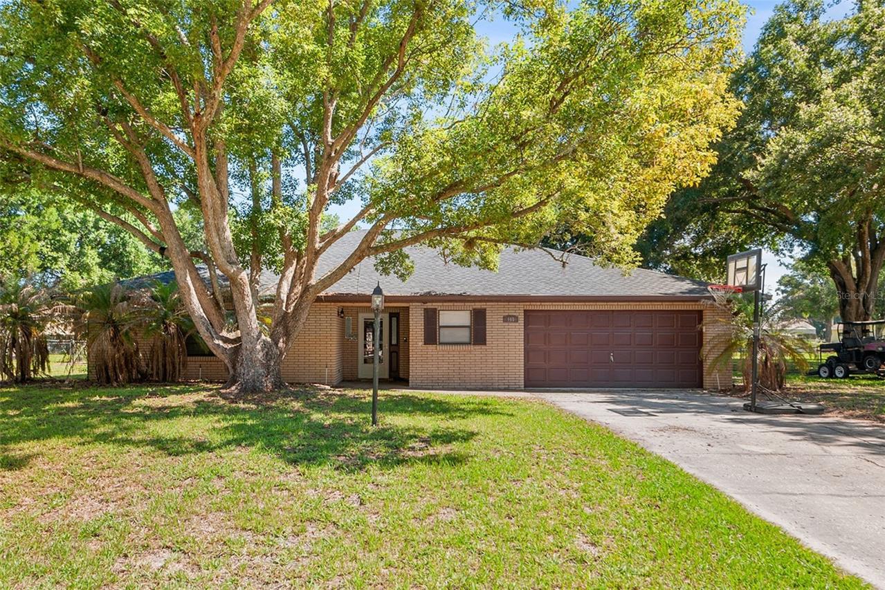905 Van Dr., Auburndale, FL 33823