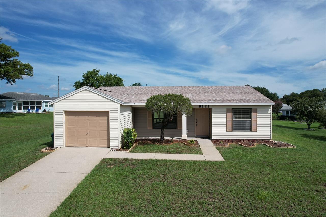 6121 Kittiwake Dr., Lakeland, FL 33809
