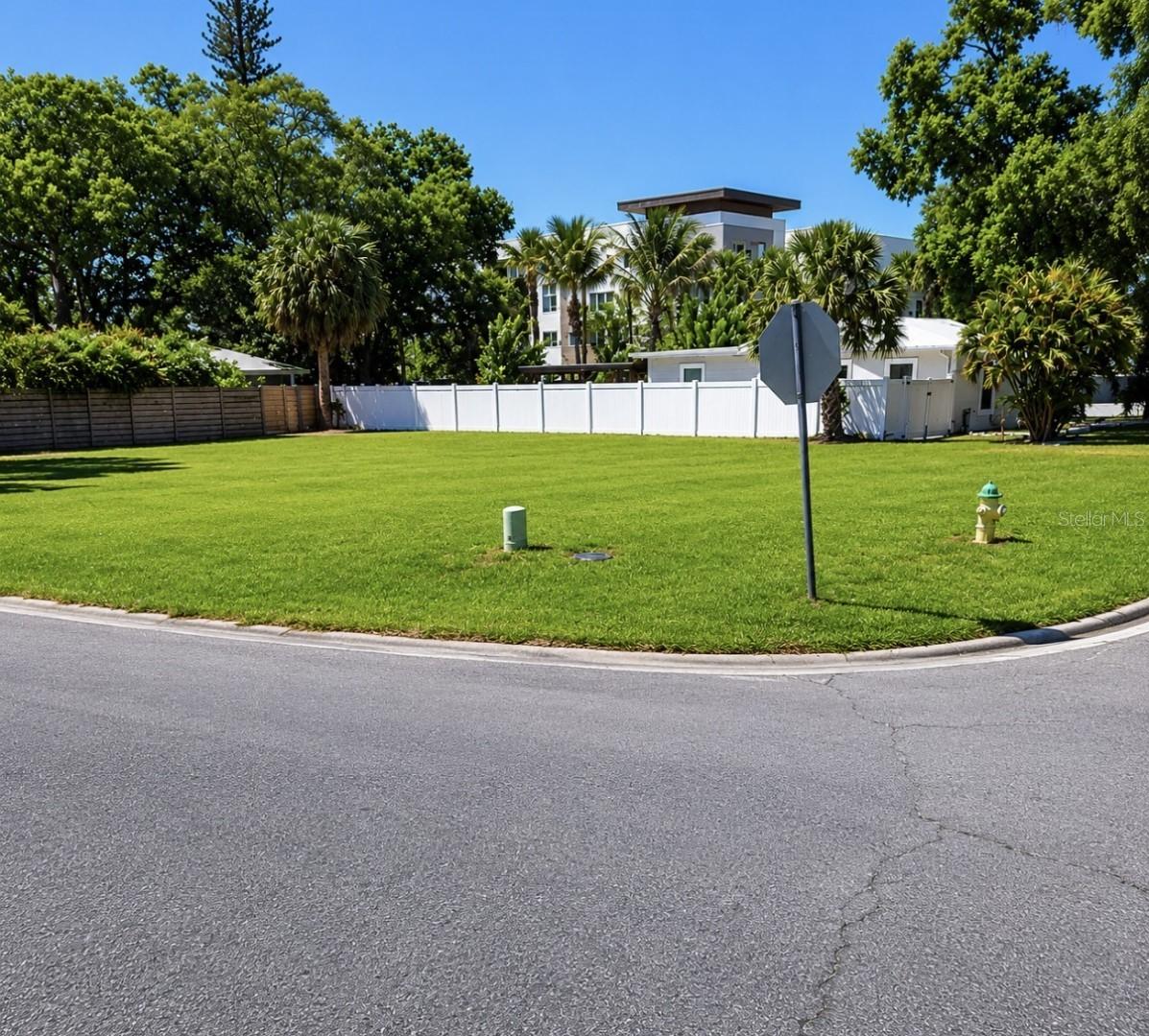 336 S Lime Ave., Sarasota, FL 34237