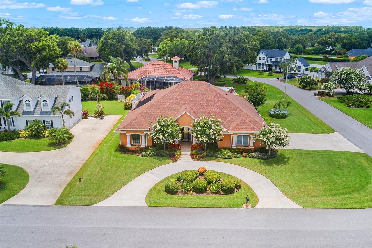 328 Hamilton Shores Dr., Winter Haven, FL 33881
