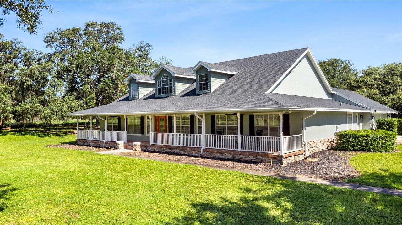 9045 Lake Hatchineha Rd, Haines City, FL 33844