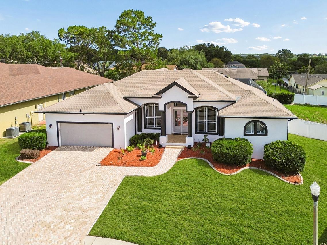 2325 Chesterfield Cir., Lakeland, FL 33813