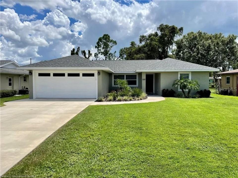 220 Kite Ave., Sebring, FL 33870