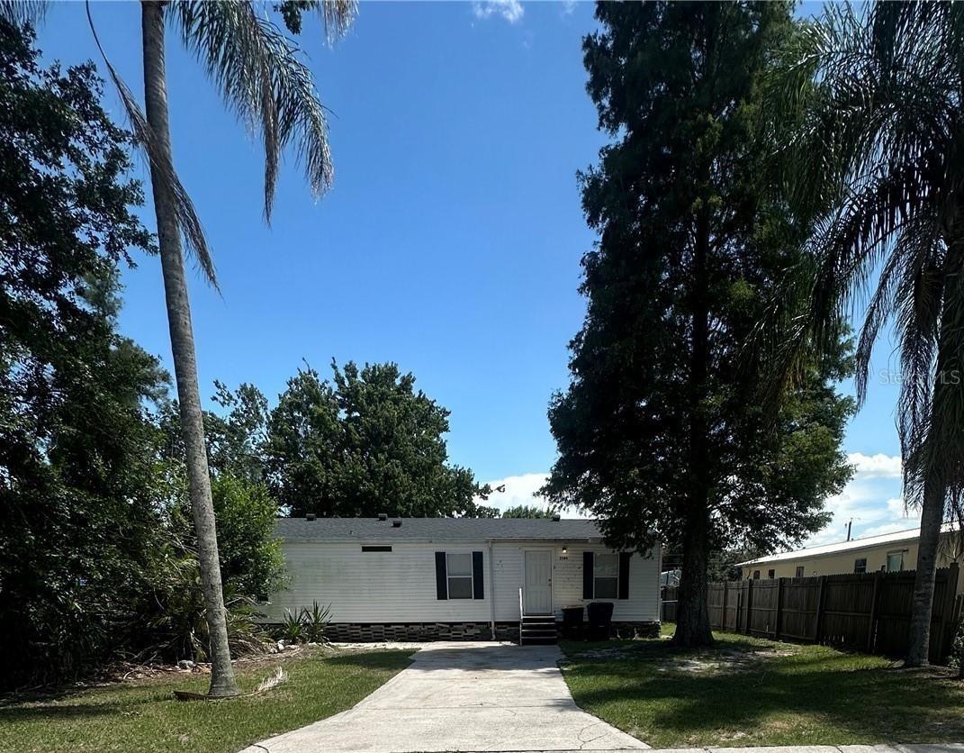 2594 Mcintosh Dr., Lakeland, FL 33815
