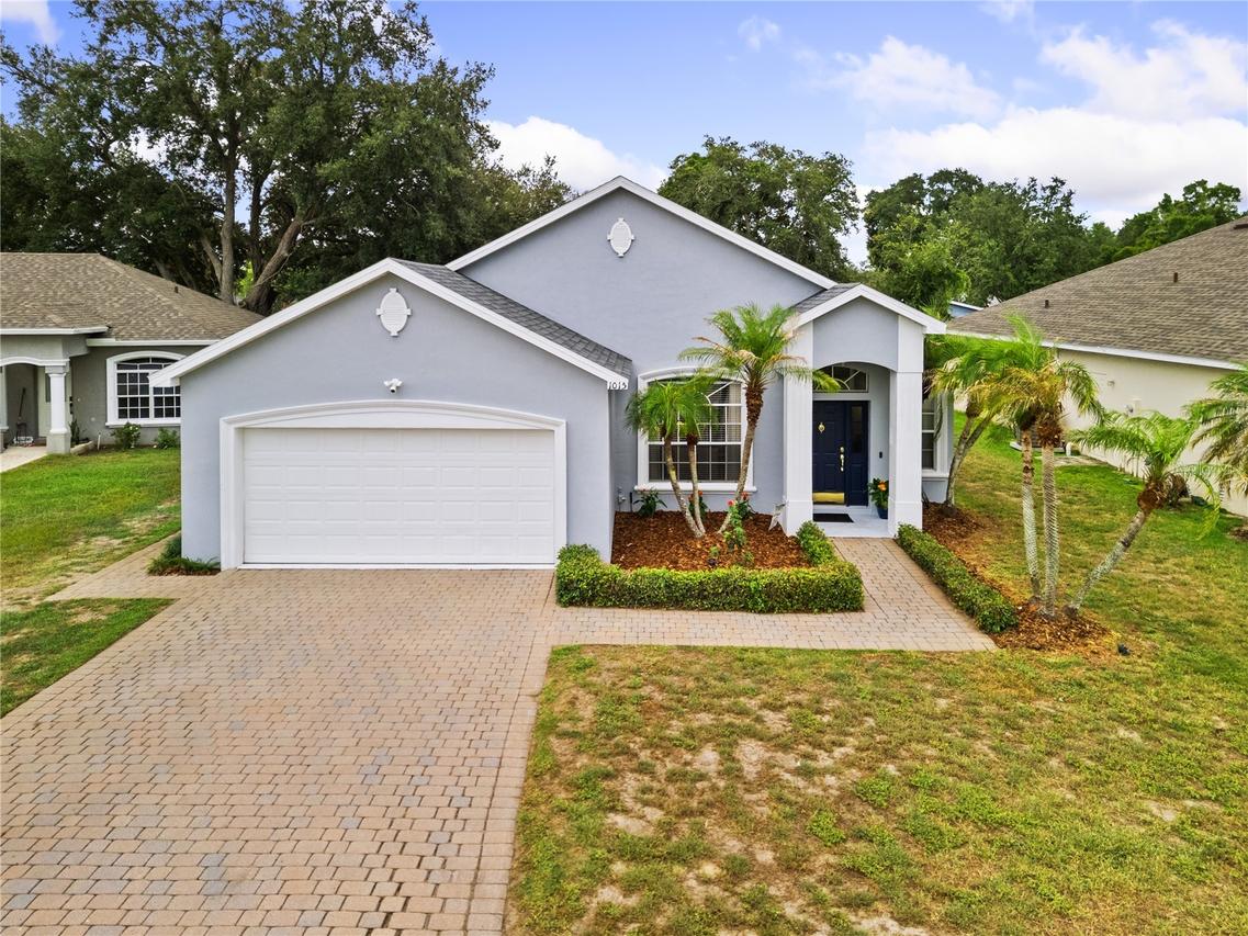 1015 Robin Ln., Winter Haven, FL 33884