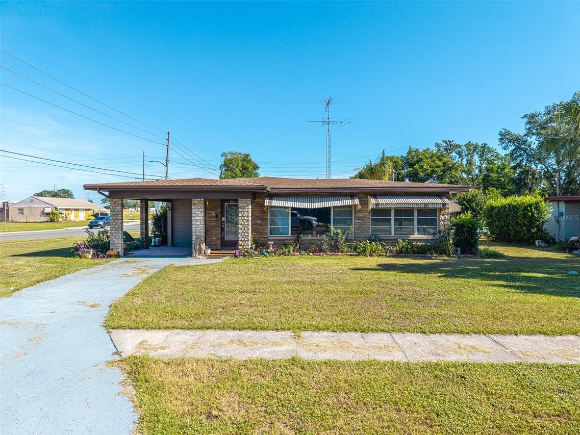 1 E Wolf St., Avon Park, FL 33825